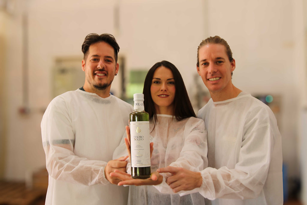 Proceso de creación del aceite de oliva Tesoro del Olivo.